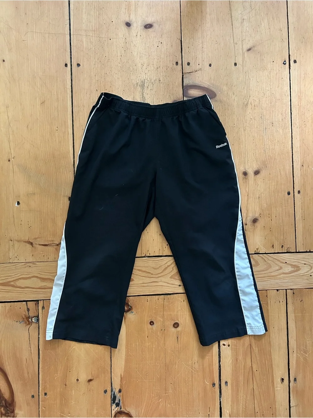 Vintage Reebok Black Athletic Capri Pants with White Side Panels - Picture 1 of 6